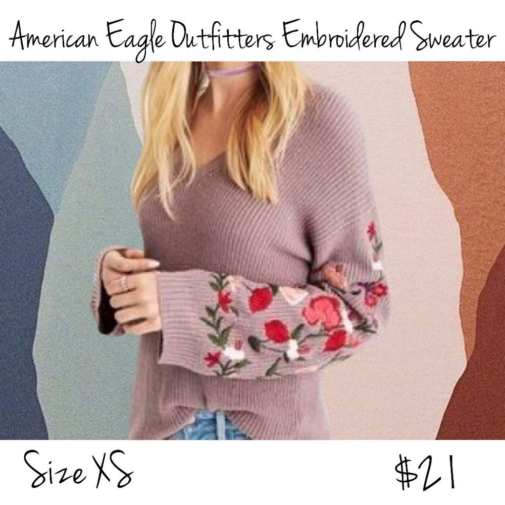 American Eagle Outfitters Embroidered Sweater XS